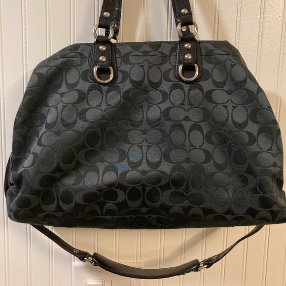 Coach Shoulder Bag - Picture 4 of 14